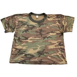 Vtg 90s Boxy Cropped Camo T-Shirts Fits S/M 21x22
